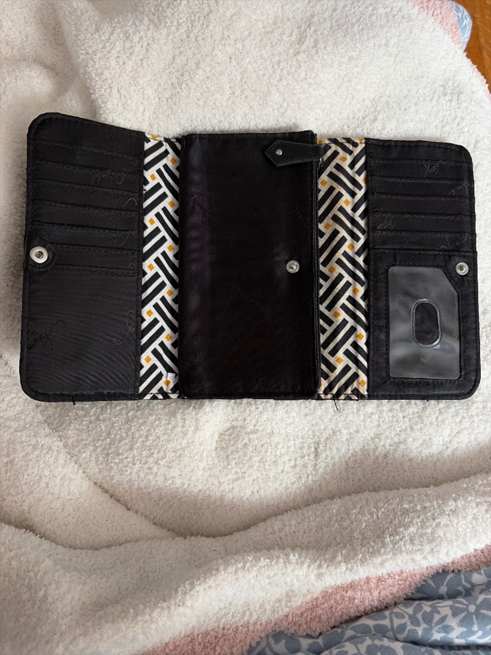 Vera Bradley black wallet - Picture 3 of 3